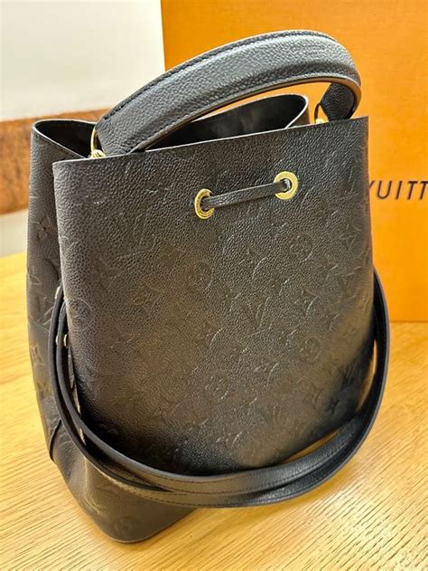 louis vuitton beuteltasche schwarz|louis vuitton neonoe.